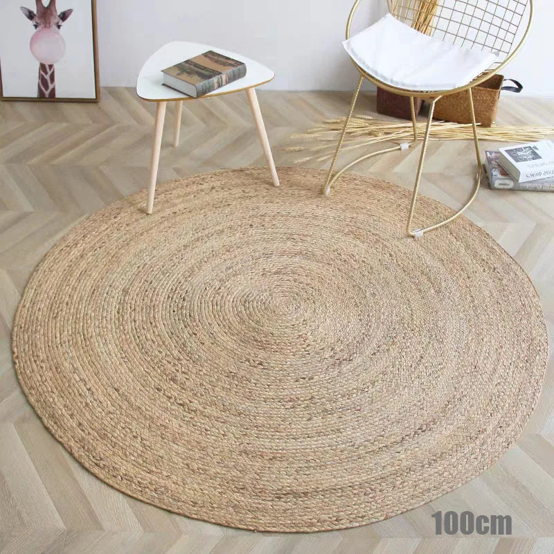 Handwoven Straw Round Rug – Eco-Friendly & Natural Home Decor