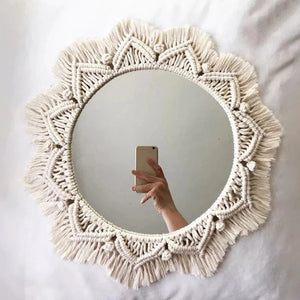 Round Wall Mirror – Minimalist & Stylish Home Accent